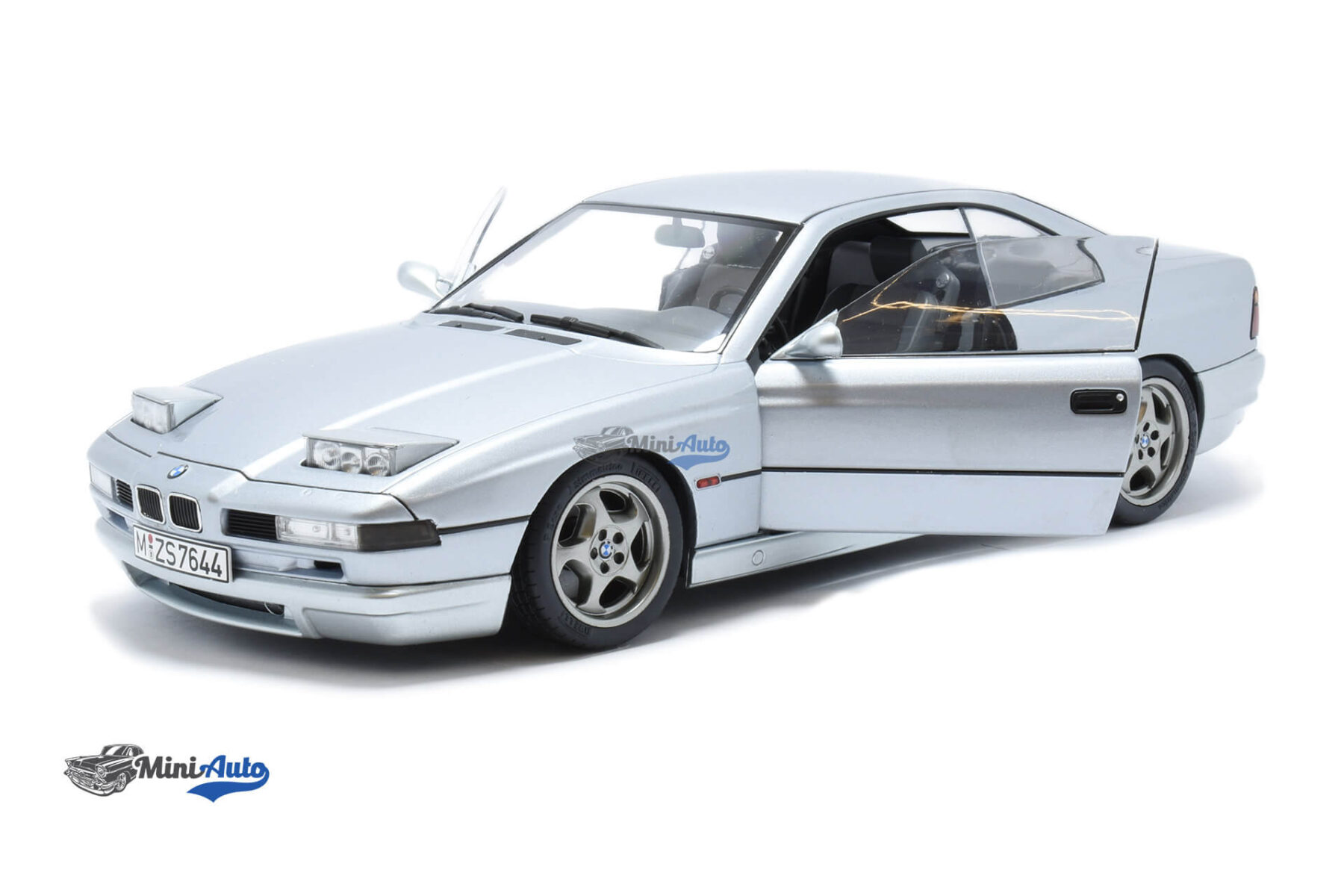 BMW 850 CSi E31 - 1992 - Silver - Image 2