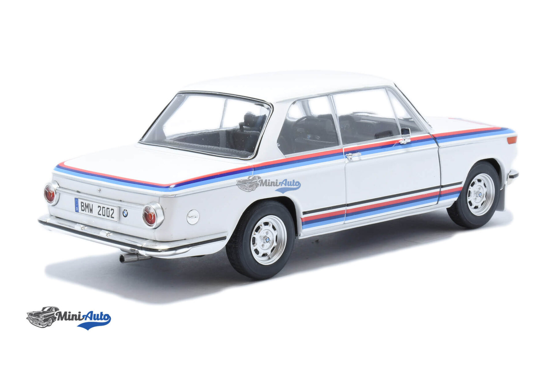 BMW 2002Tii Turbo - 1971 - White - Image 3