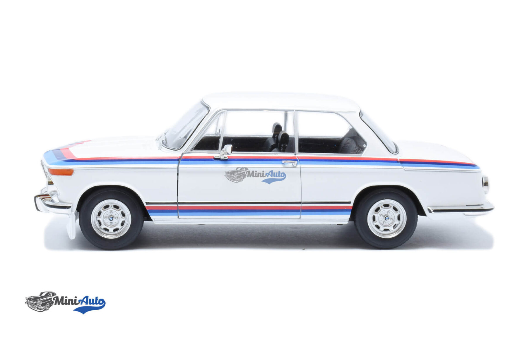BMW 2002Tii Turbo - 1971 - White - Image 5
