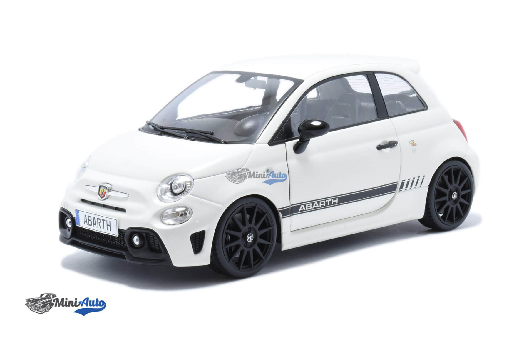 Fiat 500 Abarth 595 - 2022 - White - Image 1