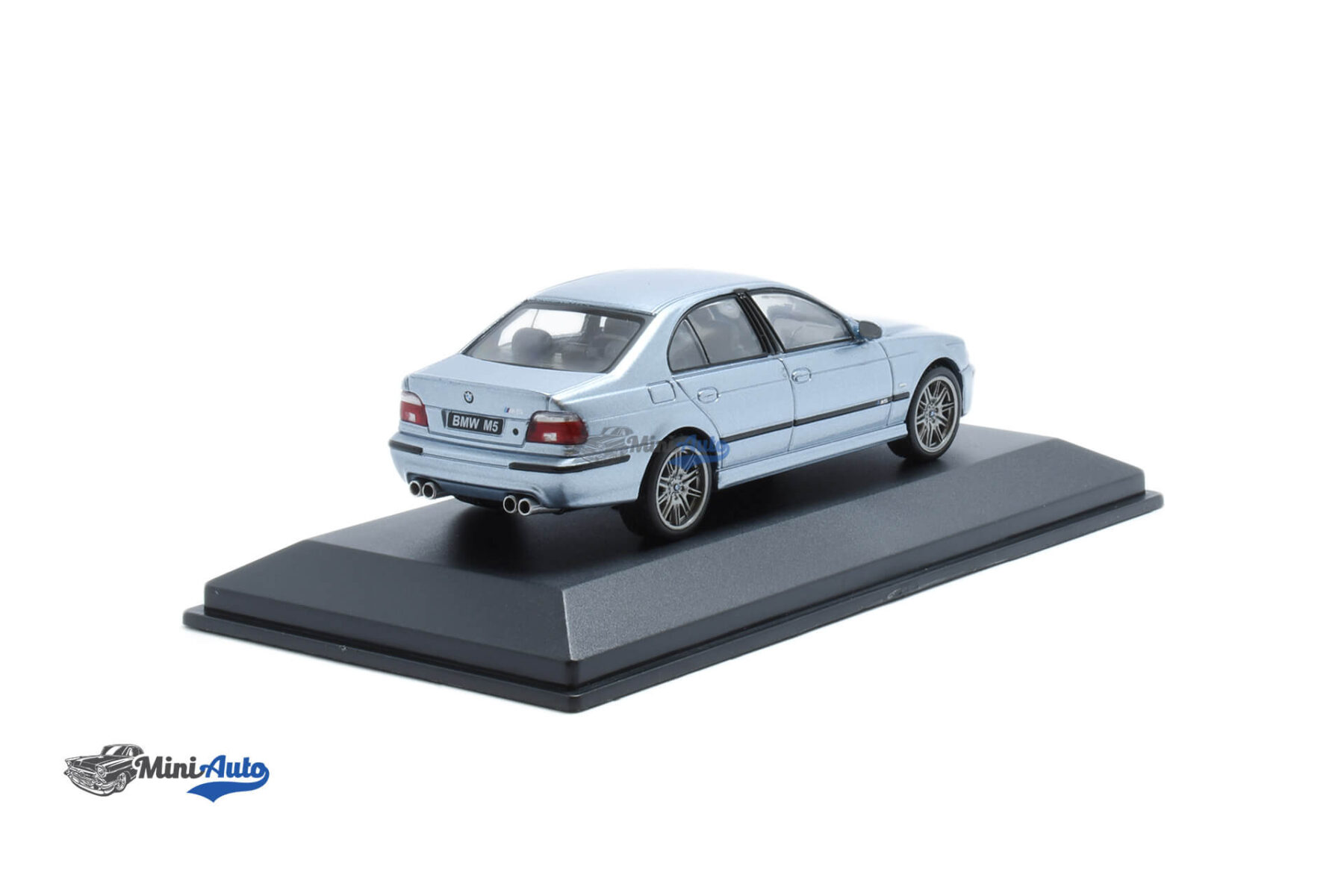 BMW E39 M5 5.0L V8 32V - 2003 - Silver - Image 2