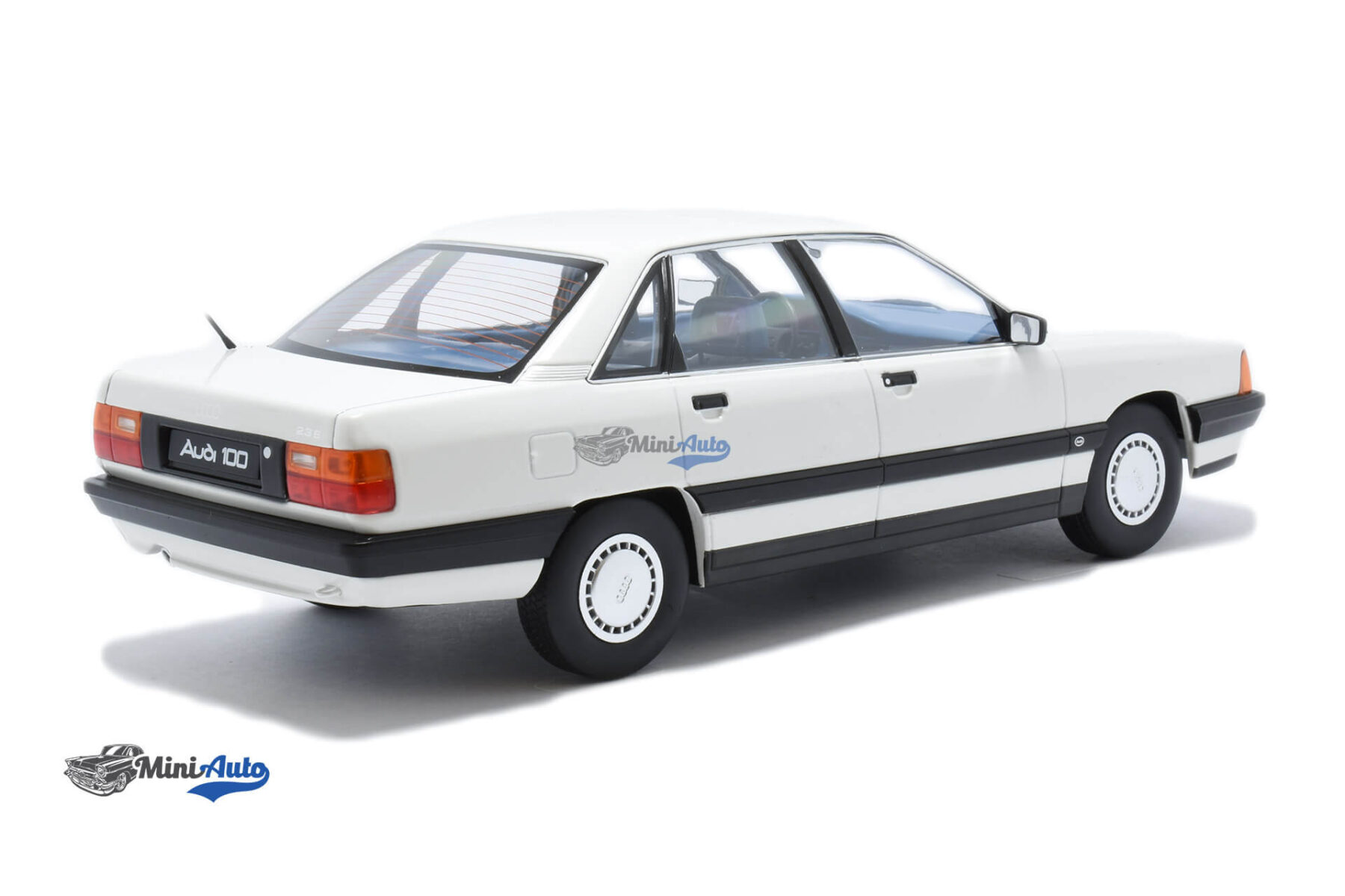 Audi 100 C3 - 1989 - White - Image 2
