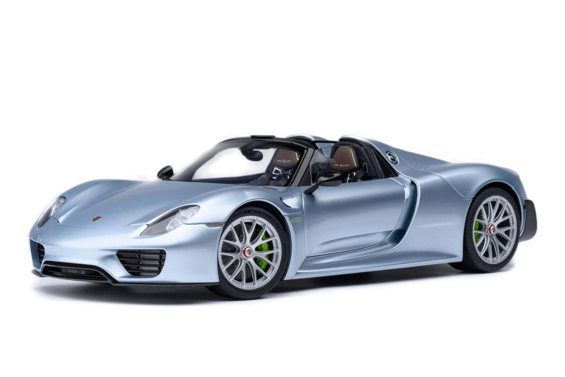 77923-Porsche-918-Spyder-Weissach-Package-Autoart-Liquid-blue_1 Porsche 918 Spyder - 2015 - Blue - Image 1