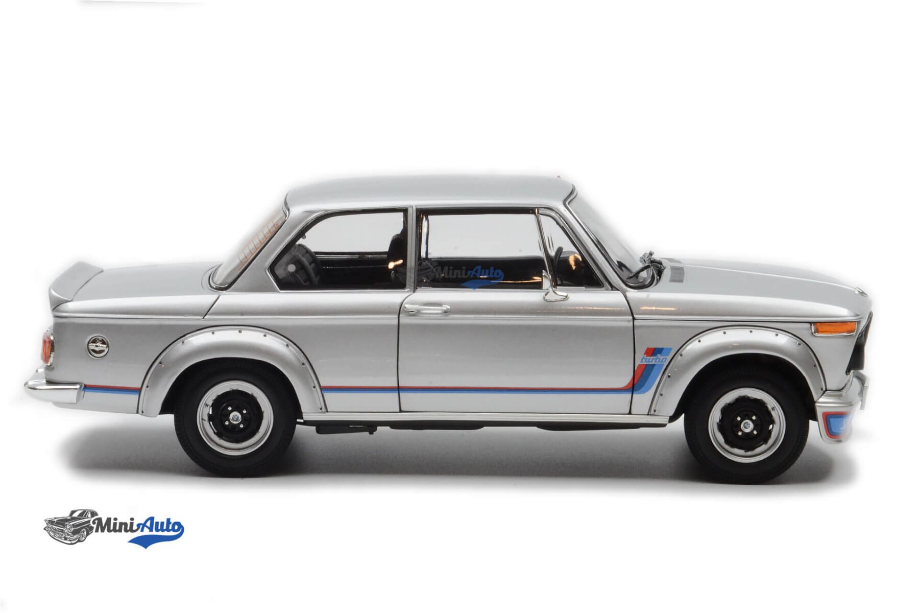KY08544S_BMW 2002 TURBO - Kyosho 118_4 BMW 2002 Turbo - 1974 - Silver - Image 4