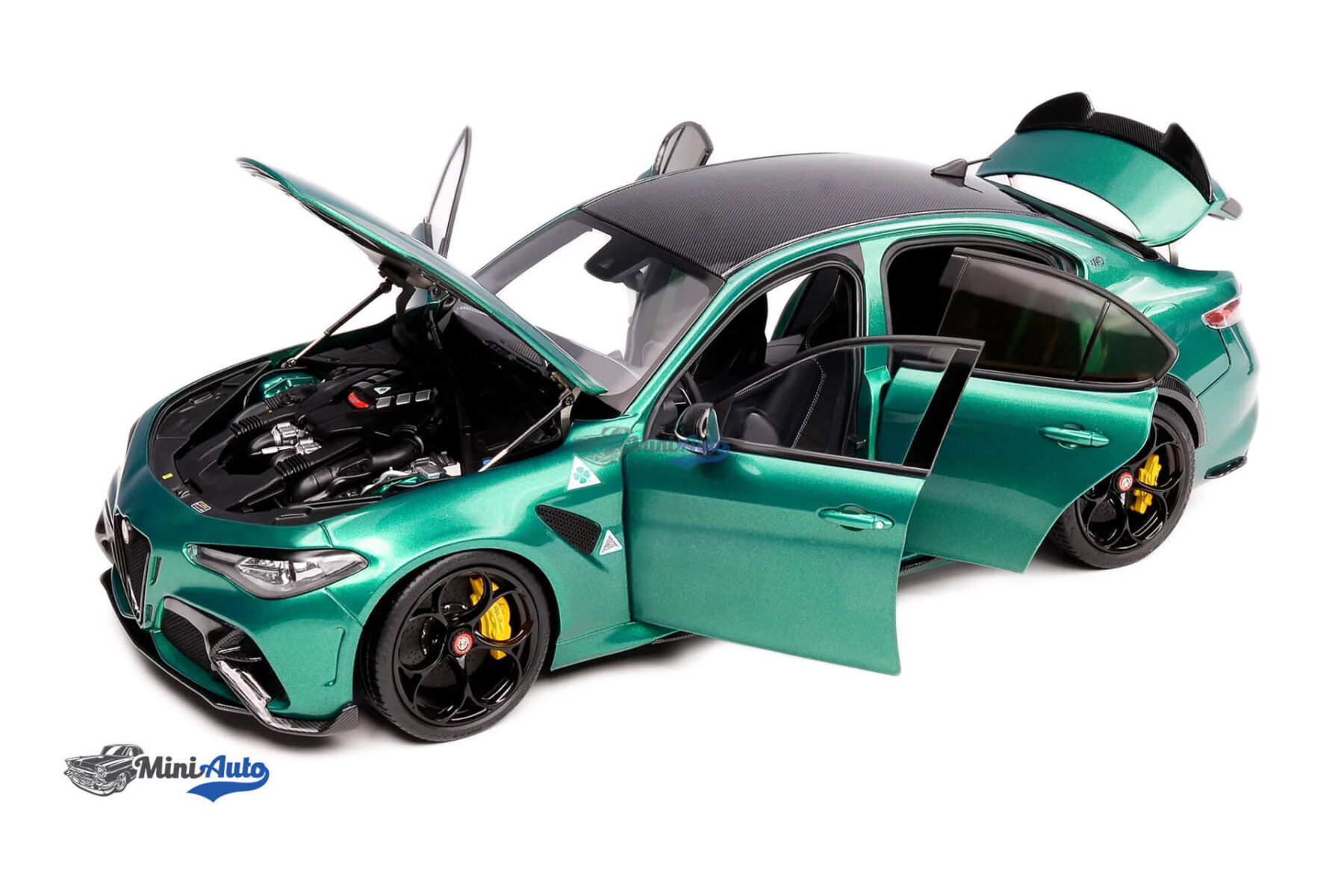 Alfa Romeo Giulia GTA - 2022 - Green - Image 2