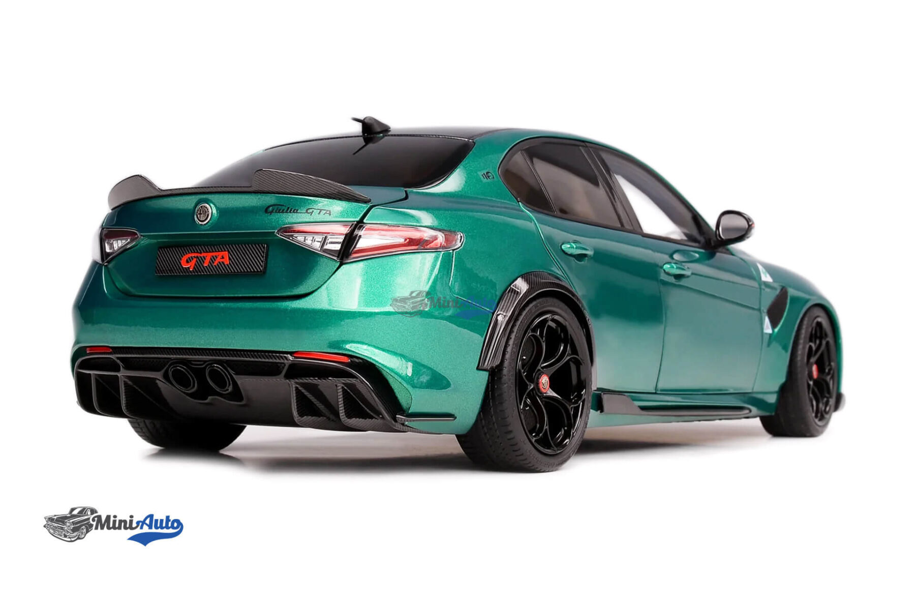 Alfa Romeo Giulia GTA - 2022 - Green - Image 3