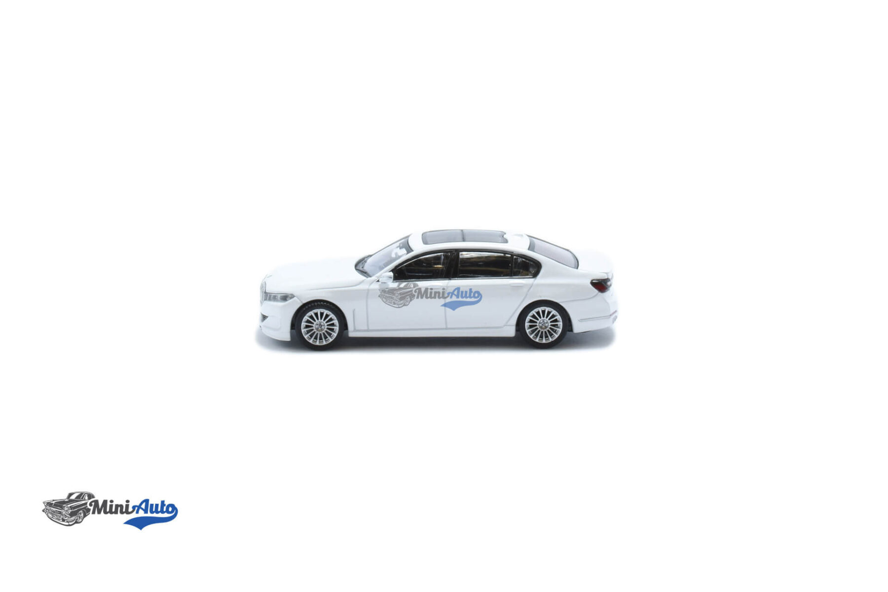 BMW Alpina B7 XDrive - 2022 - White - Image 3