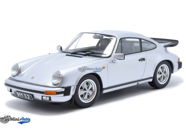 Porsche 911 Carrera Coupe 3.2 - 1988 - Silver