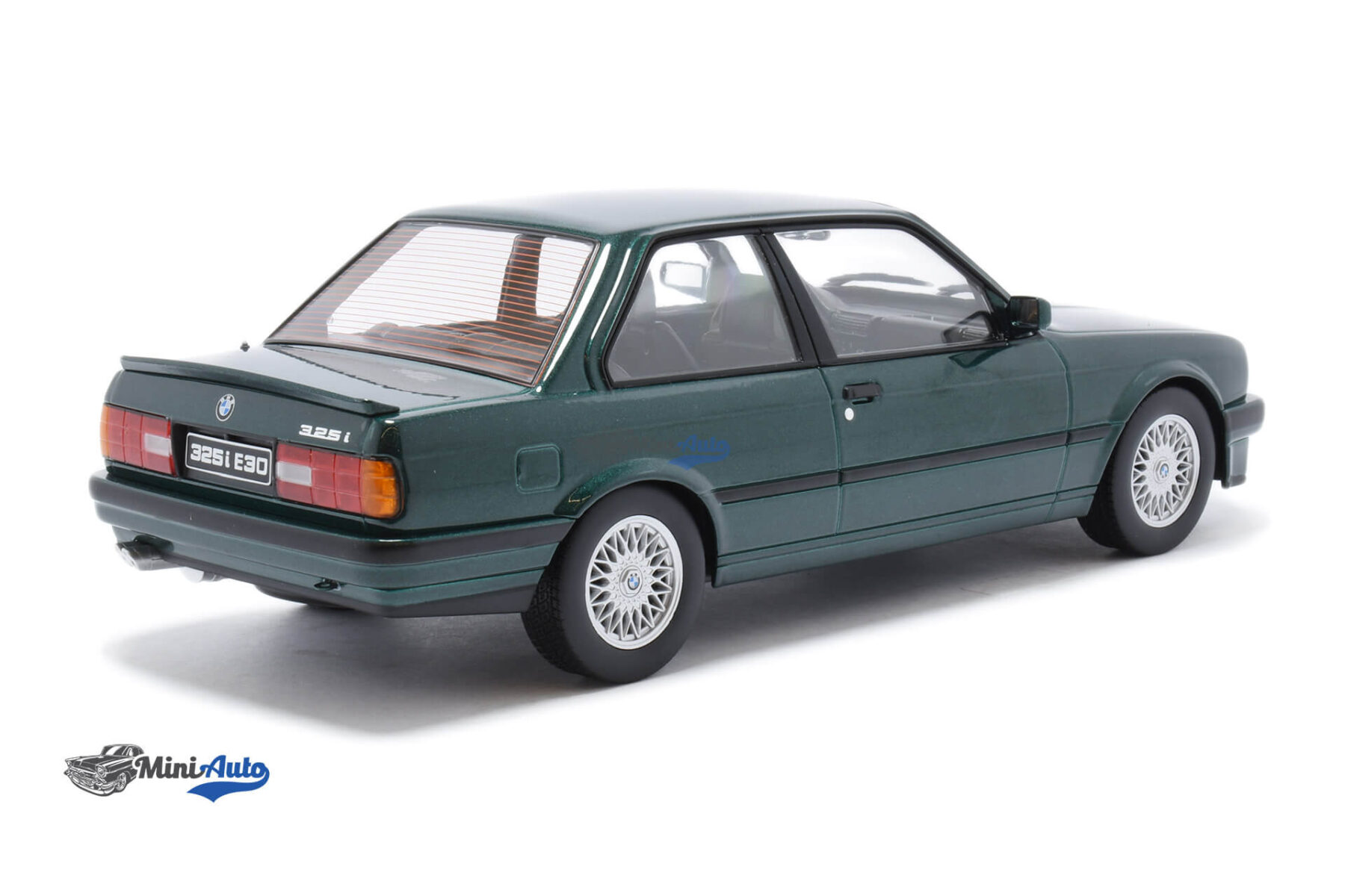BMW E30 325i - 1987 - Green - Image 2