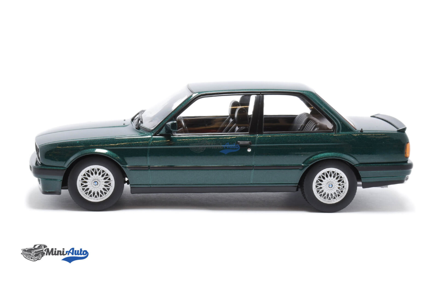 BMW E30 325i - 1987 - Green - Image 3