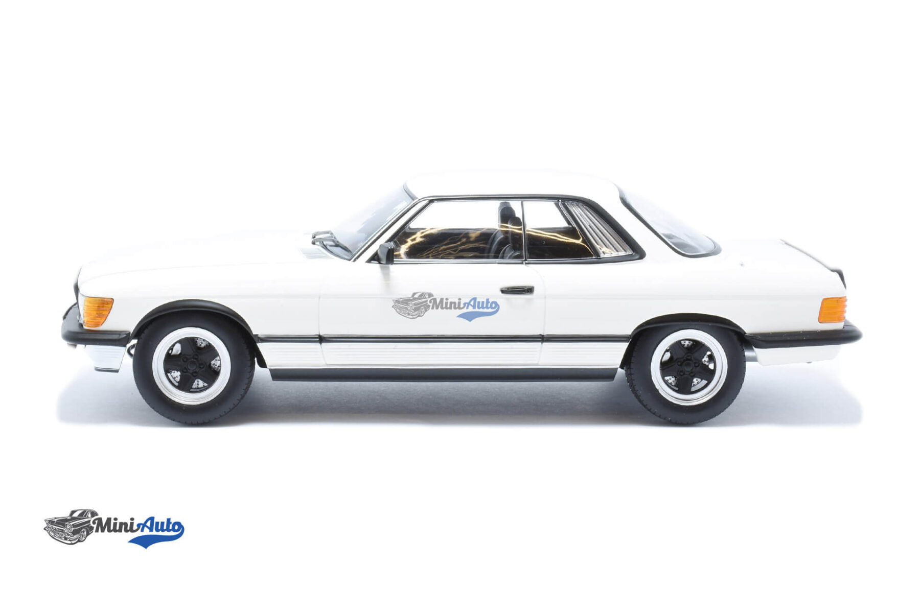 Mercedes Benz 500 SLC 6.0 AMG C107 - 1985 - White - Image 3