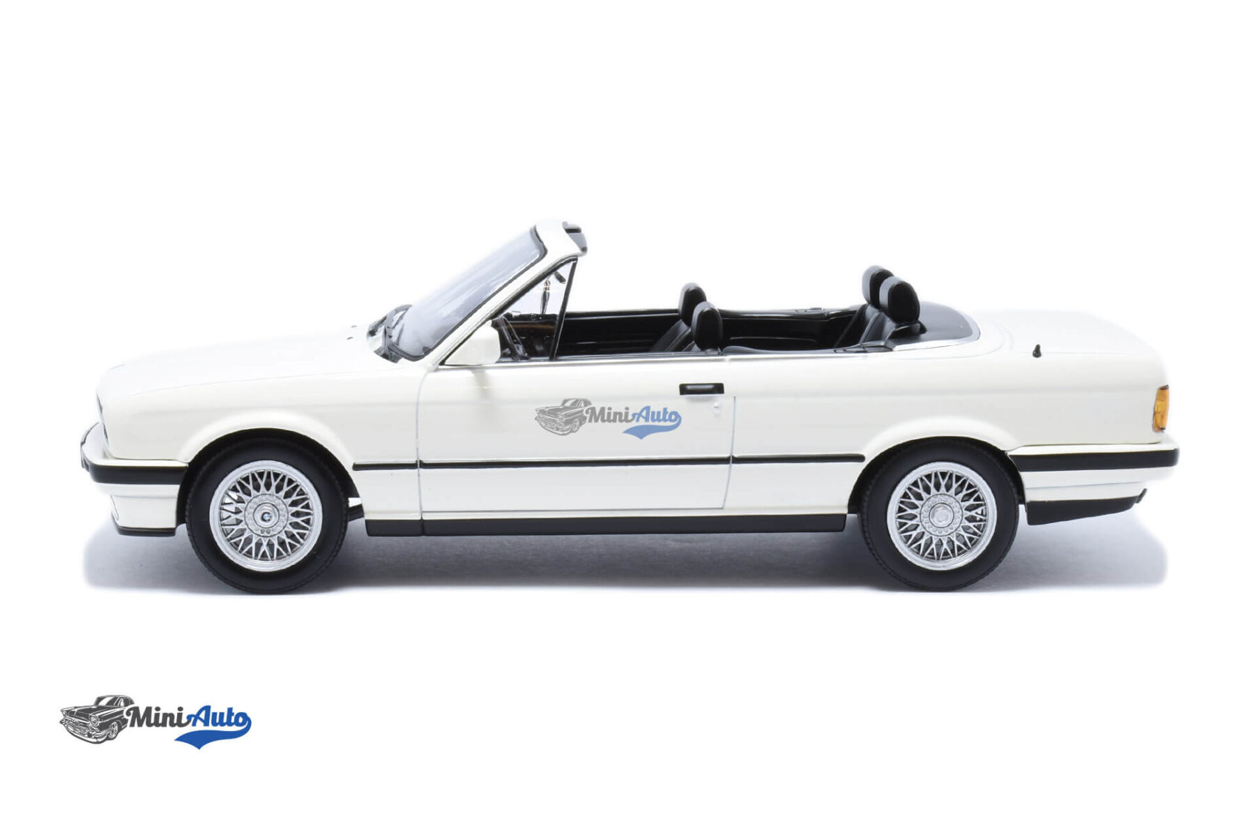 BMW E30 325i Cabriolet - 1991 - White - Image 3