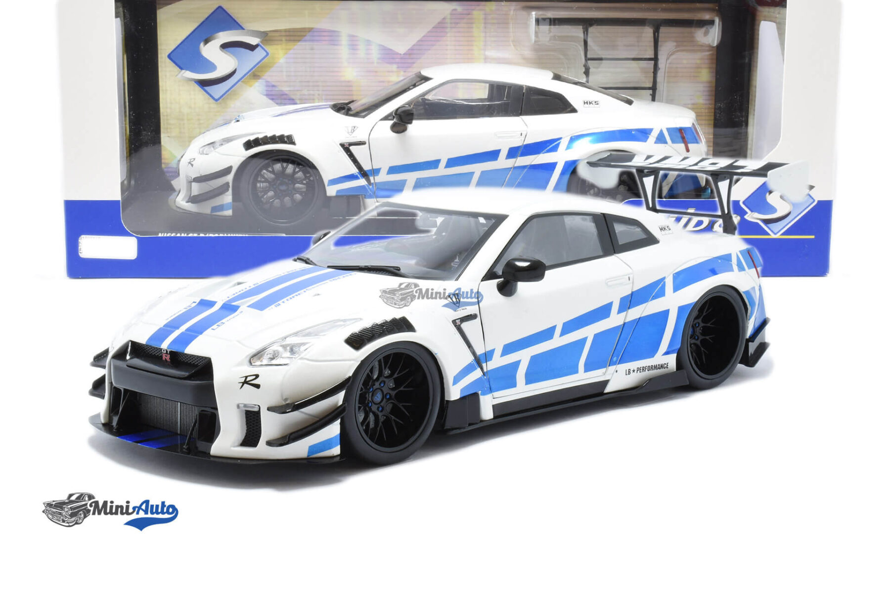 Nissan GT-R R35 LW - 2020 - White/Blue - Image 6
