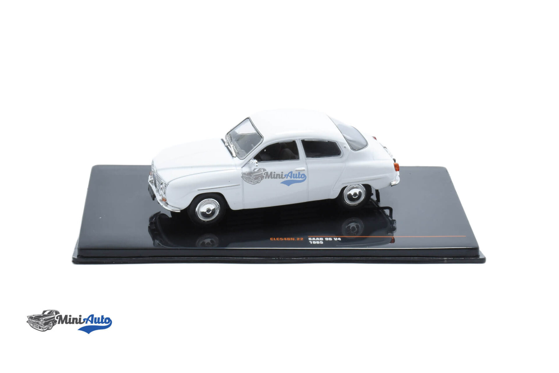 Saab 96 V4 - 1965 - White - Image 3