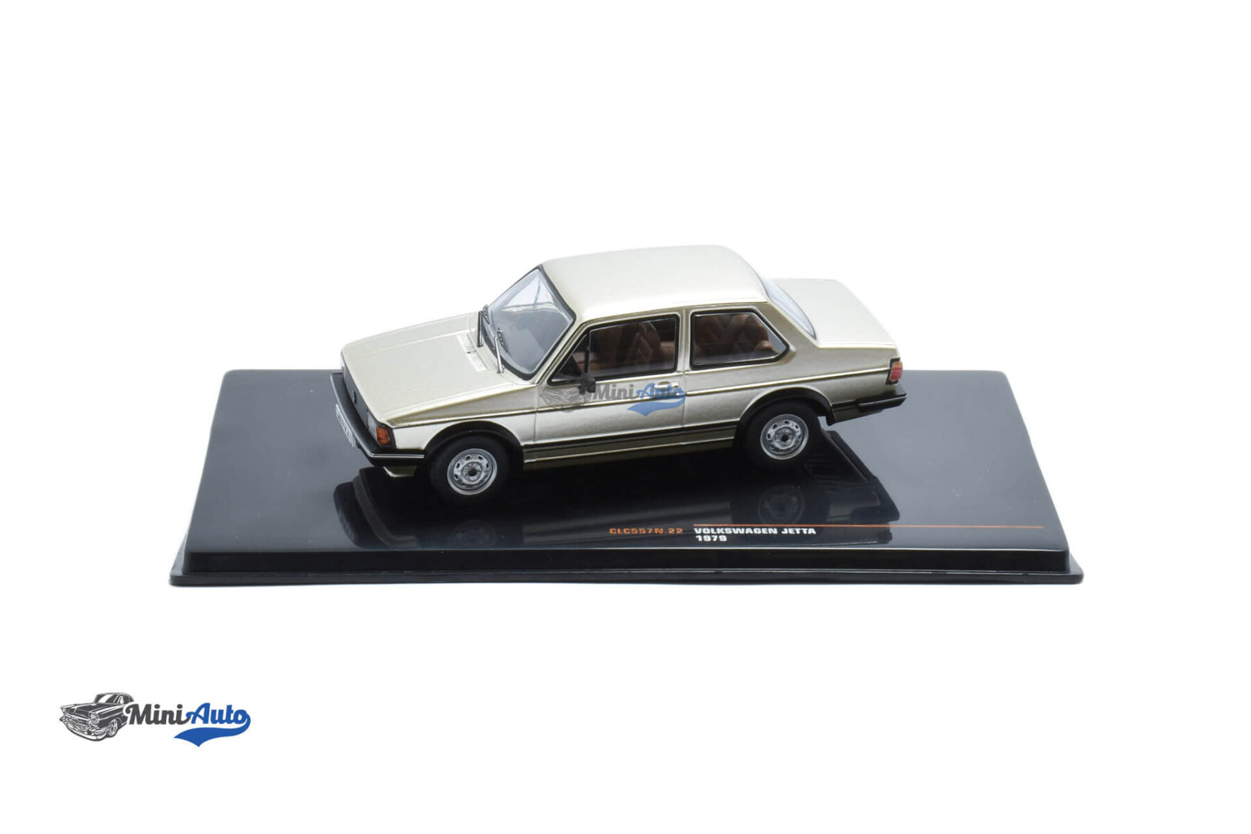 Volkswagen Jetta MKI - 1979 - Silver - Image 3