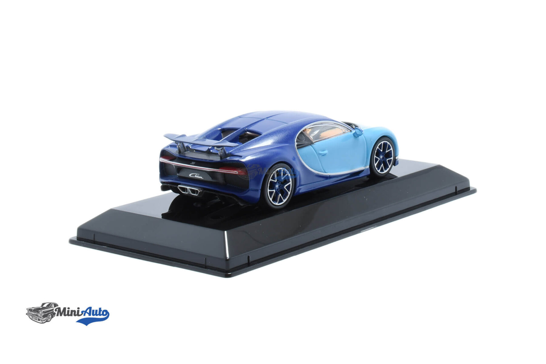 MAGSCCHIRON---Bugatti-Chiron---2016---Light-blueBlue_2 Bugatti Chiron - 2016 - Light blue/Blue - Image 2