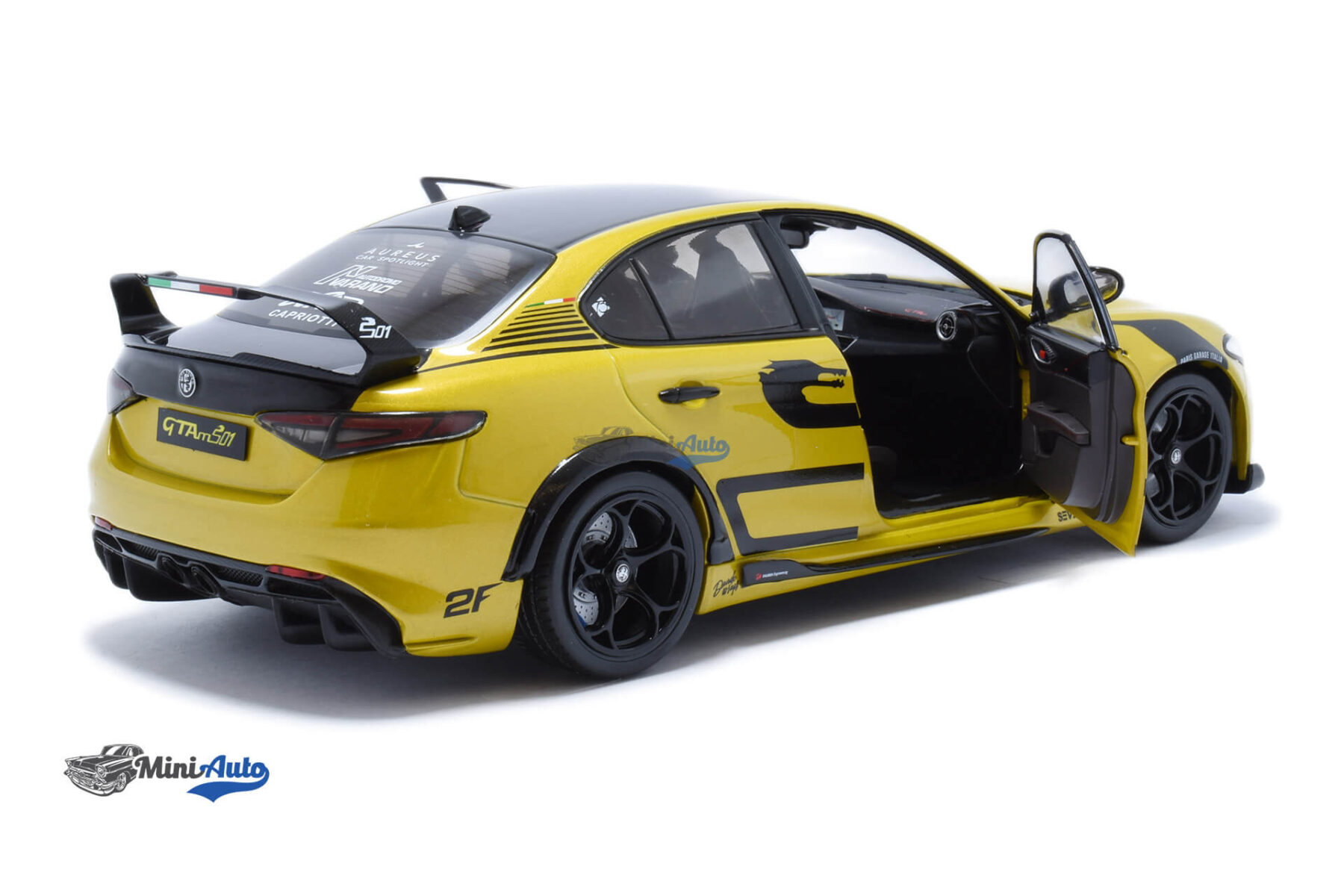 Alfa Romeo Giulia GTA Nagemaakt - 2022 - Yellow - Image 4