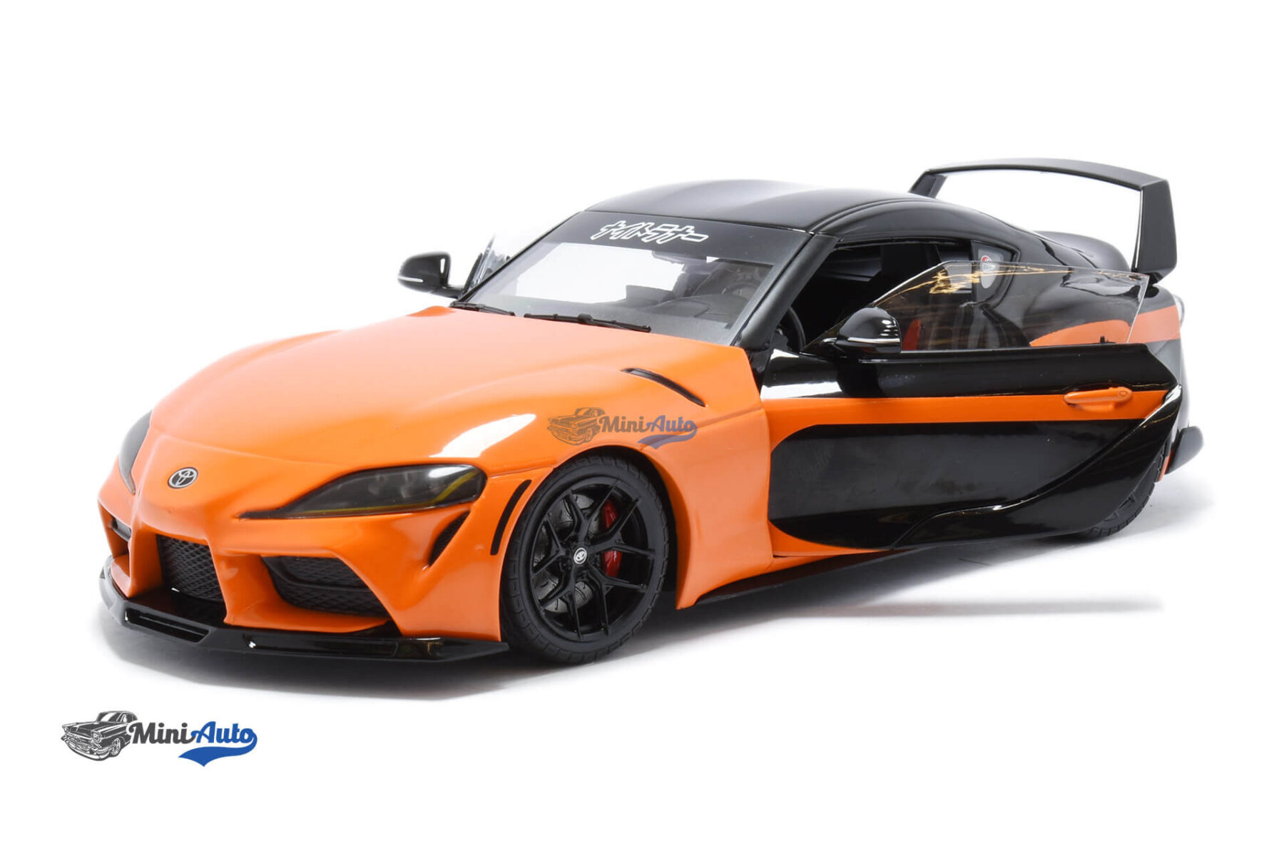 Toyota Supra GR - 2023 - Orange/Black - Image 2