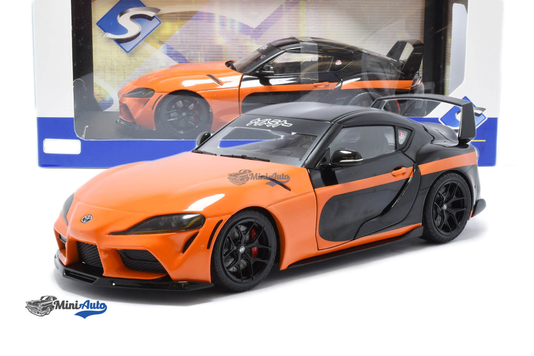 Toyota Supra GR - 2023 - Orange/Black - Image 6