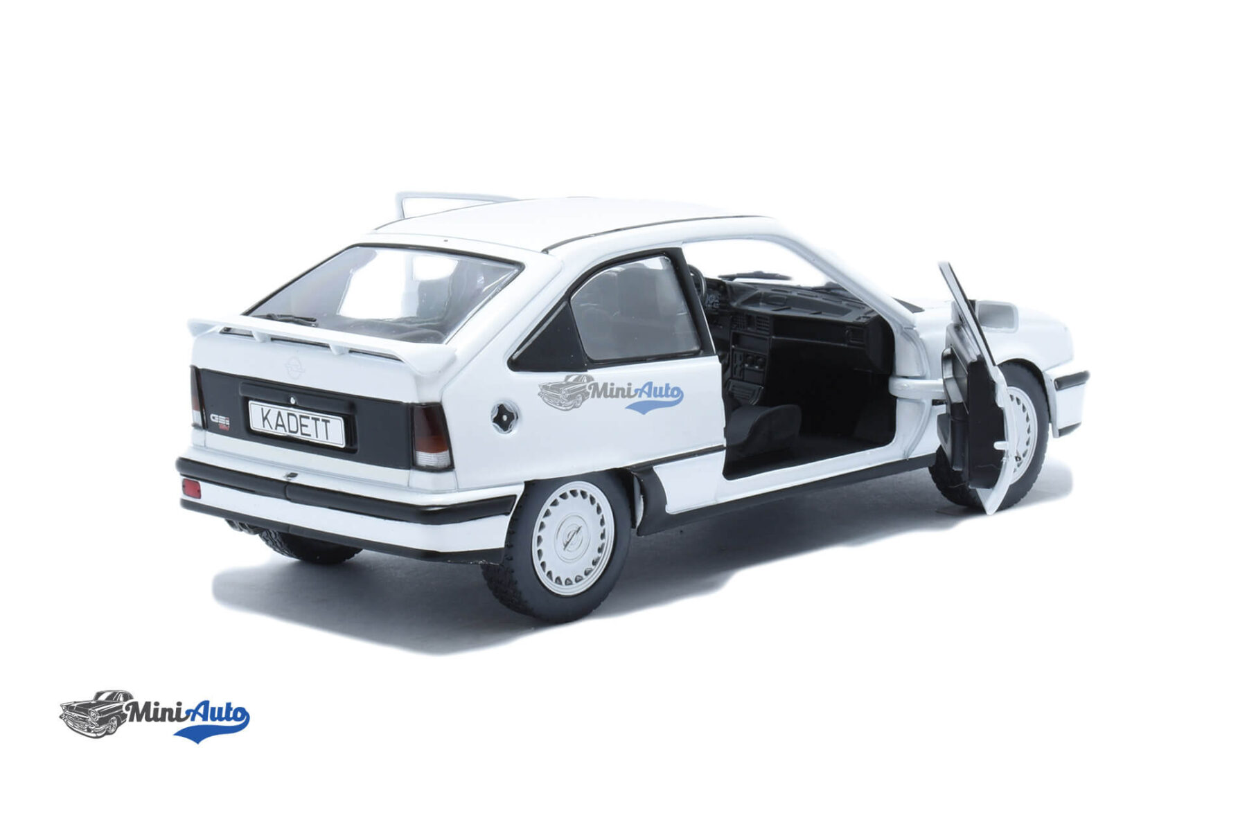 Opel Kadett E GSI - 1985 - White - Image 4