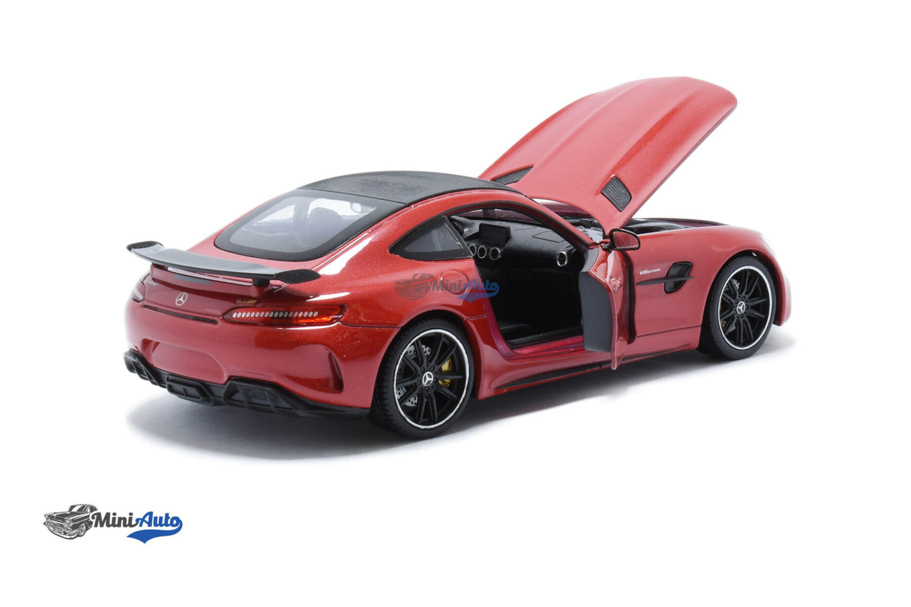 Mercedes-Benz GT-R AMG V8 Biturbo – 2017 – Red - Image 4