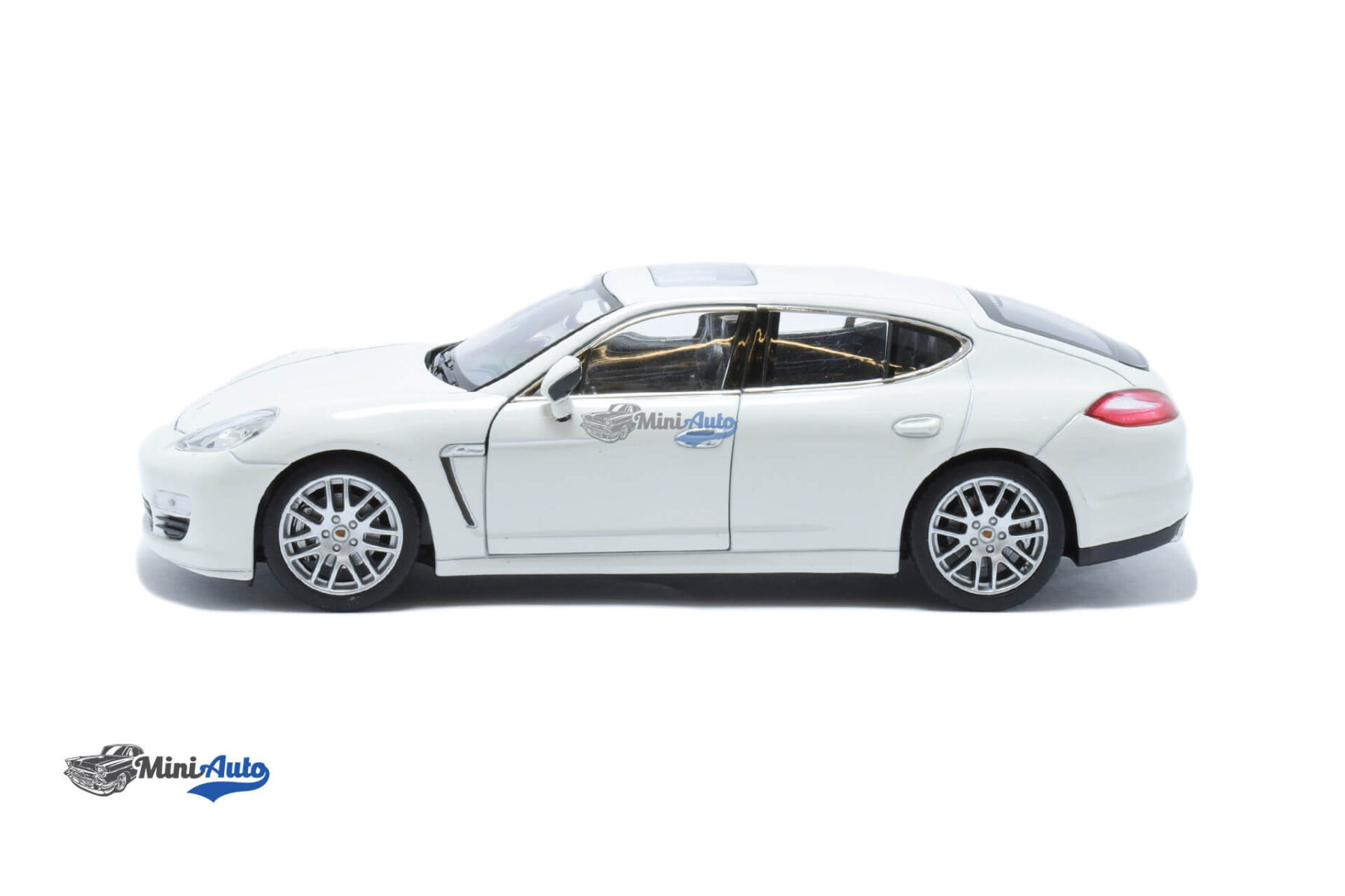 Porsche Panamera S - 2009 - White - Image 5
