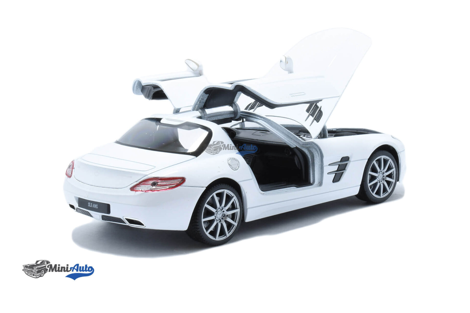Mercedes Benz SLS AMG C197 - 2012 - White - Image 4
