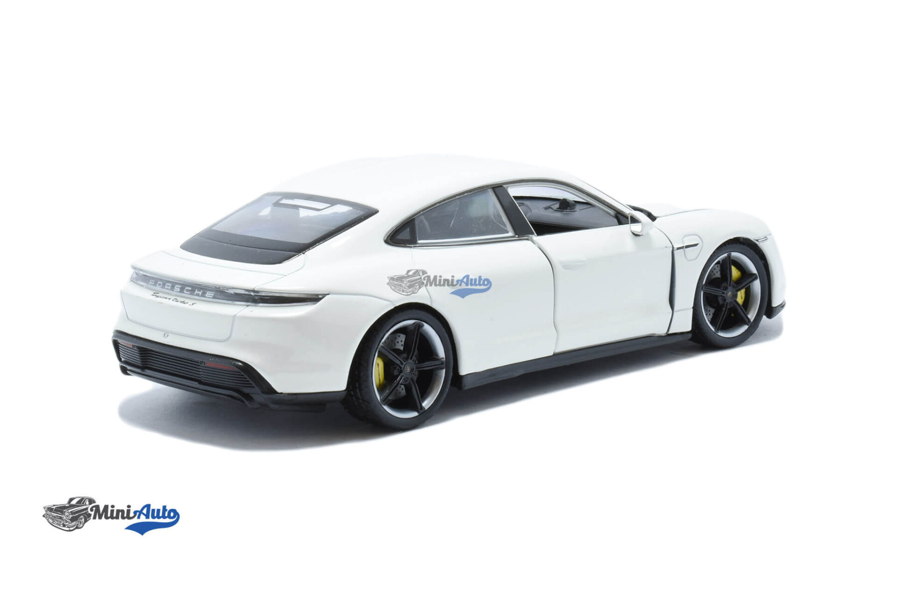 Porsche Taycan Turbo S - 2022 - White - Image 3