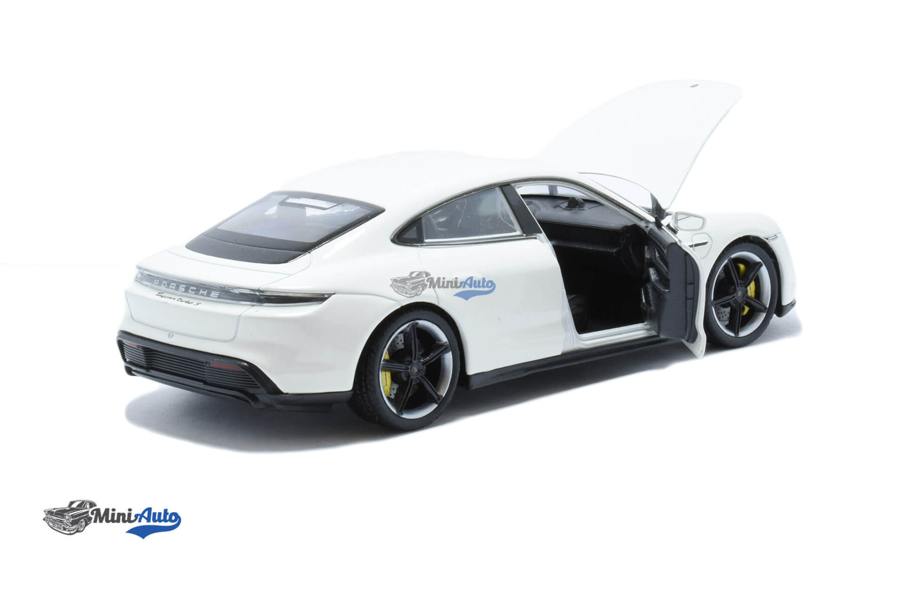 Porsche Taycan Turbo S - 2022 - White - Image 4