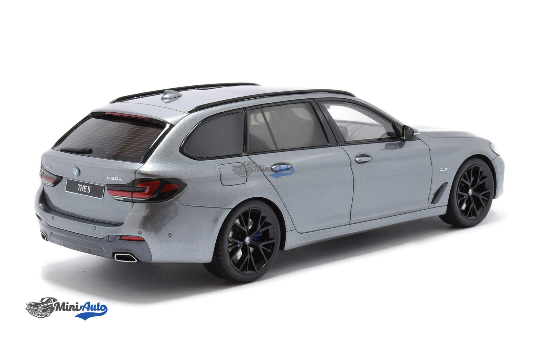 BMW 530E XDrive - 2023 - Grey - Image 2