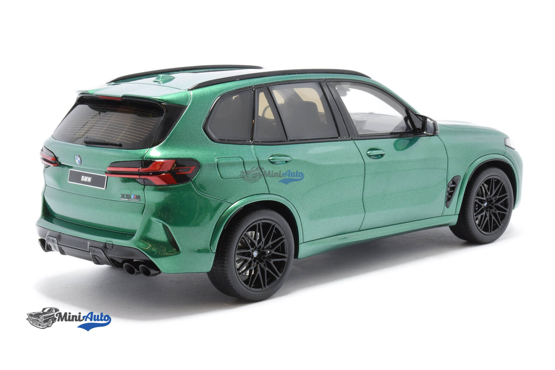 BMW X5 M60i Competition - 2023 - Green - Image 2