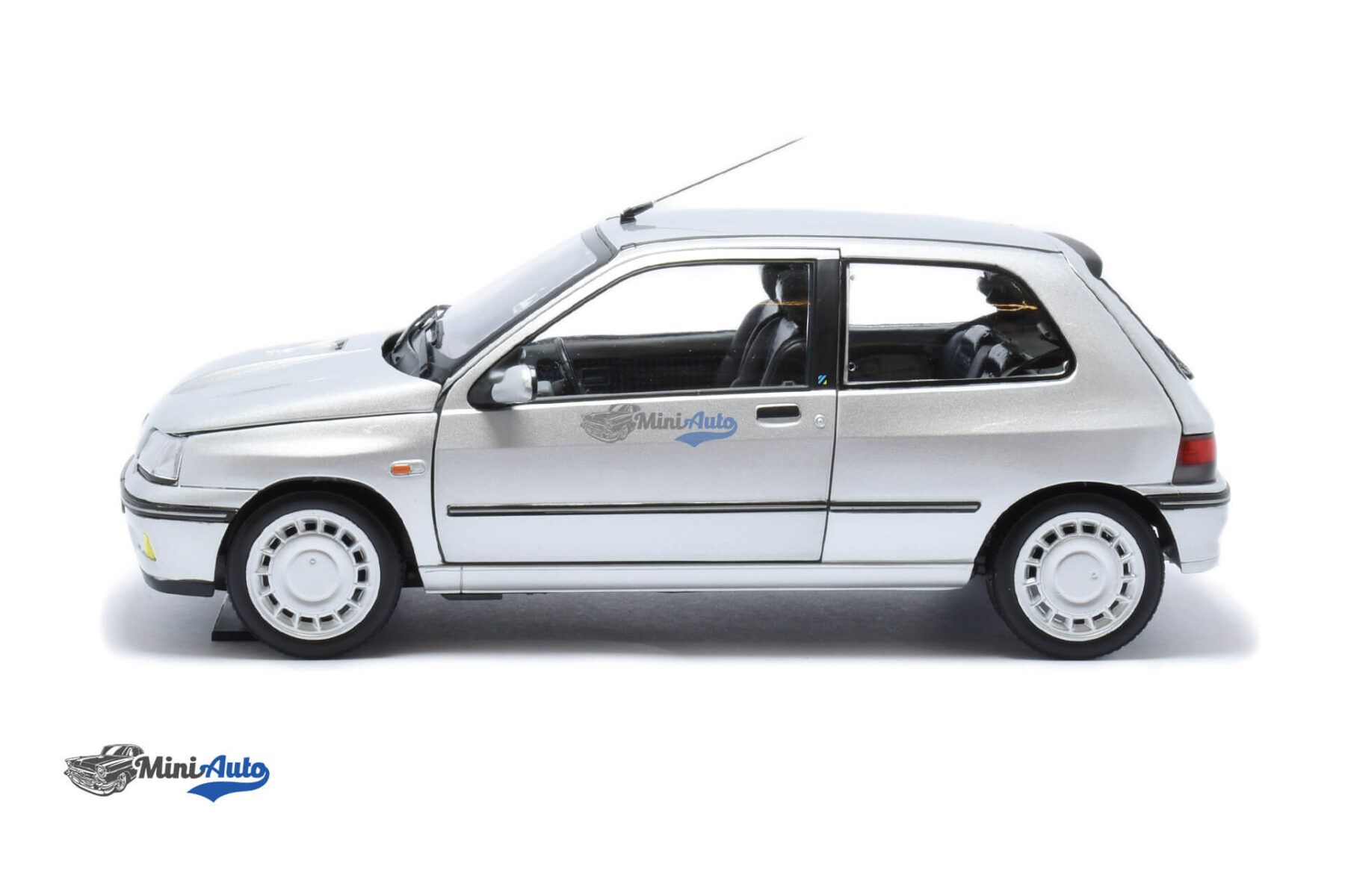 Renault Clio 16S - 1992 - Silver - Image 5