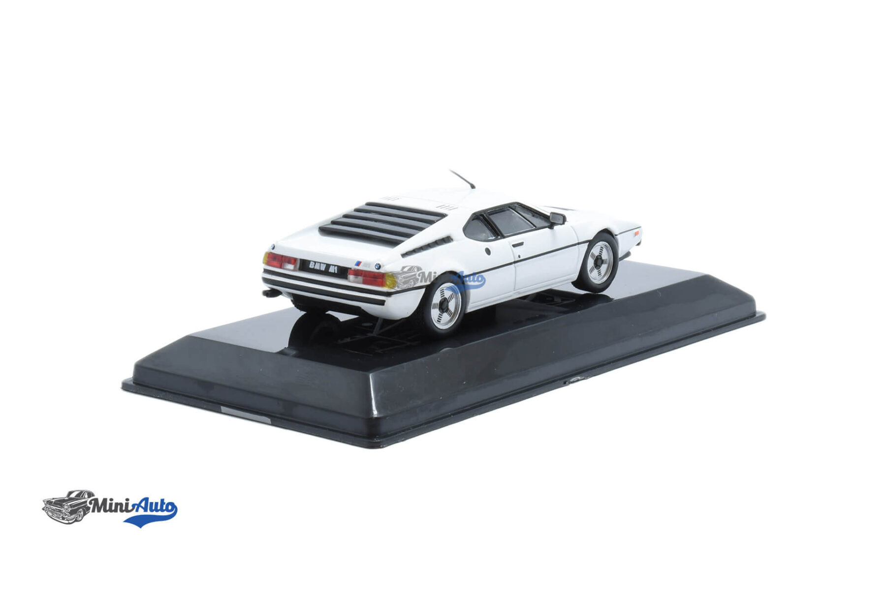 BMW M1 - 1978 - White - Image 2