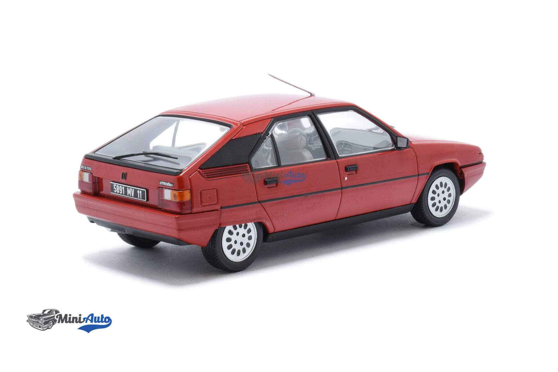 Citroen BX 16 TRS - 1983 - Red - Image 2