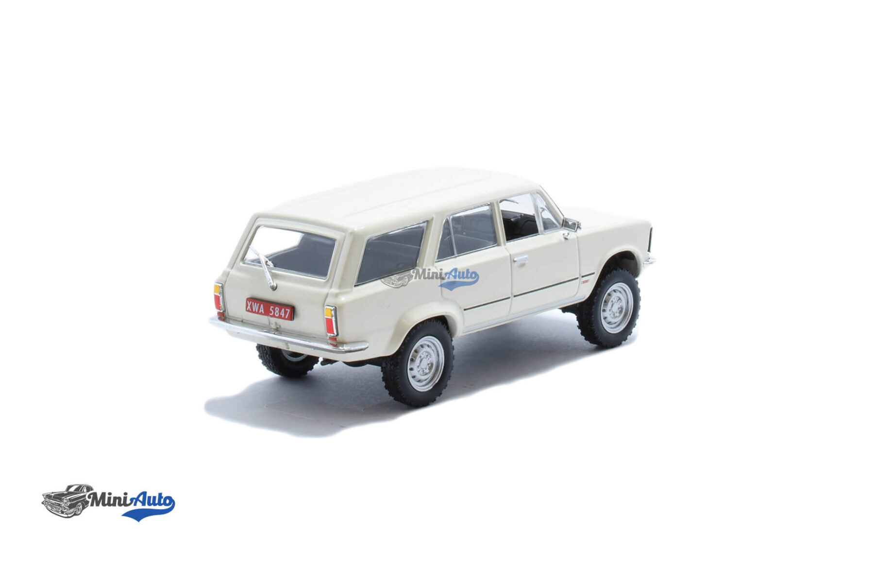 Fiat 125P 4x4 Kombi - 1973 - White - Image 2