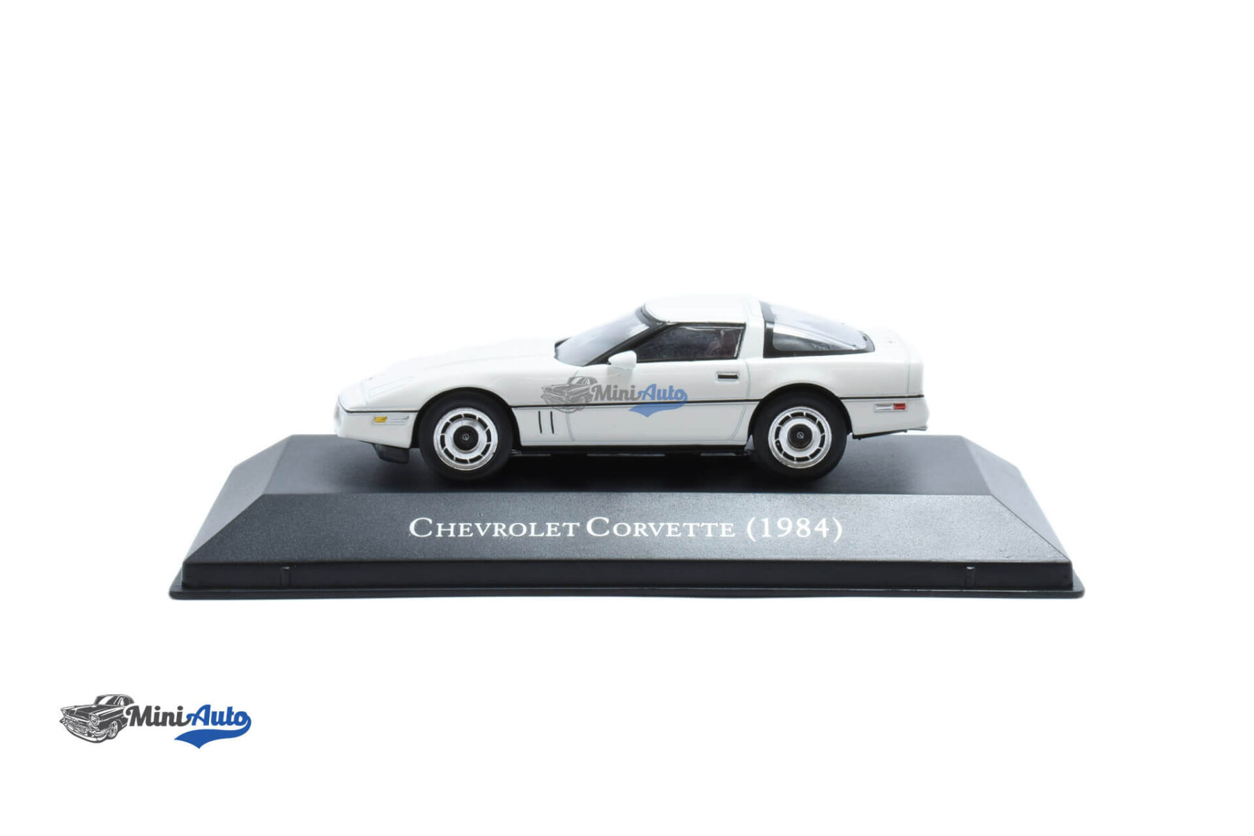 NOVARG172---Chevrolet-Corvette-C4---1984---White_3 Chevrolet Corvette C4 - 1984 - White - Image 3