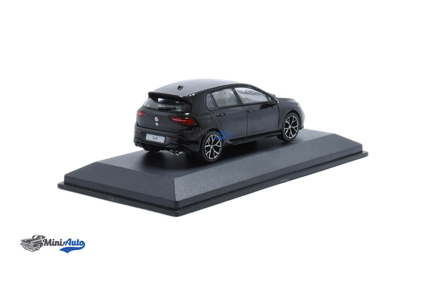 Volkswagen Golf VIII R - 2022 - Black - Image 2
