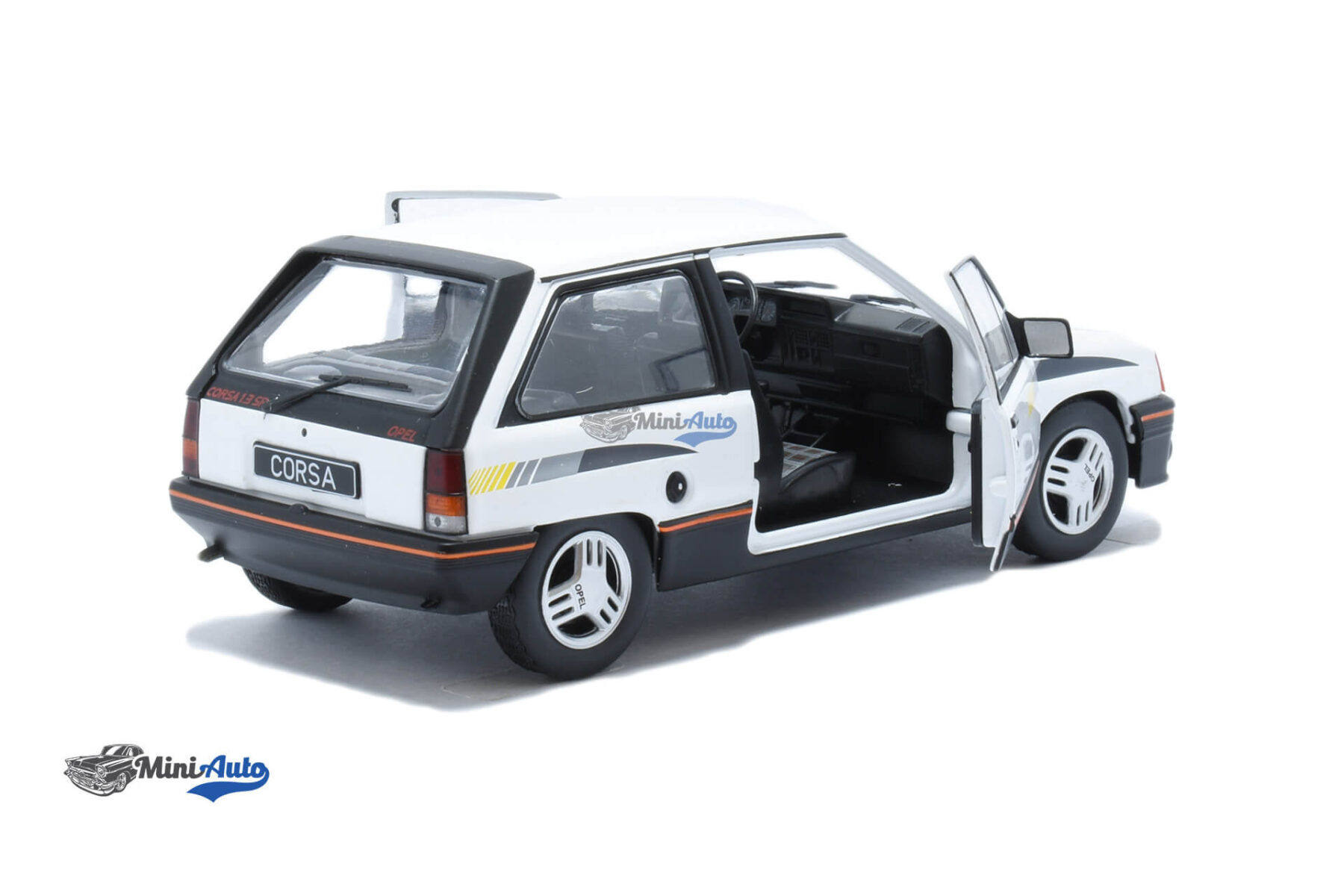 Opel Corsa A SR - 1985 - White - Image 4
