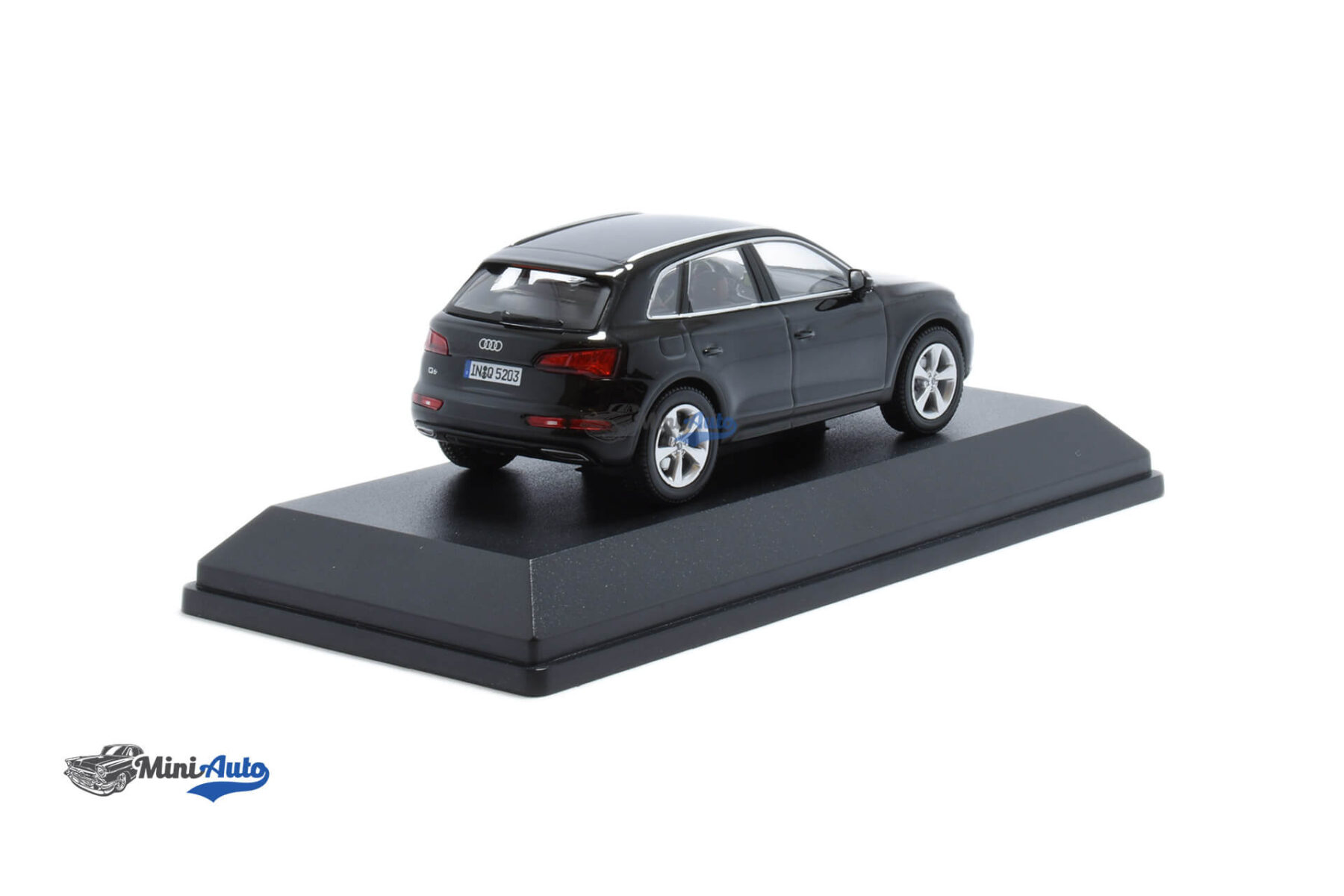 5011605633---Audi-Q5---2017---Black_2 Audi Q5 - 2017 - Black - Image 2