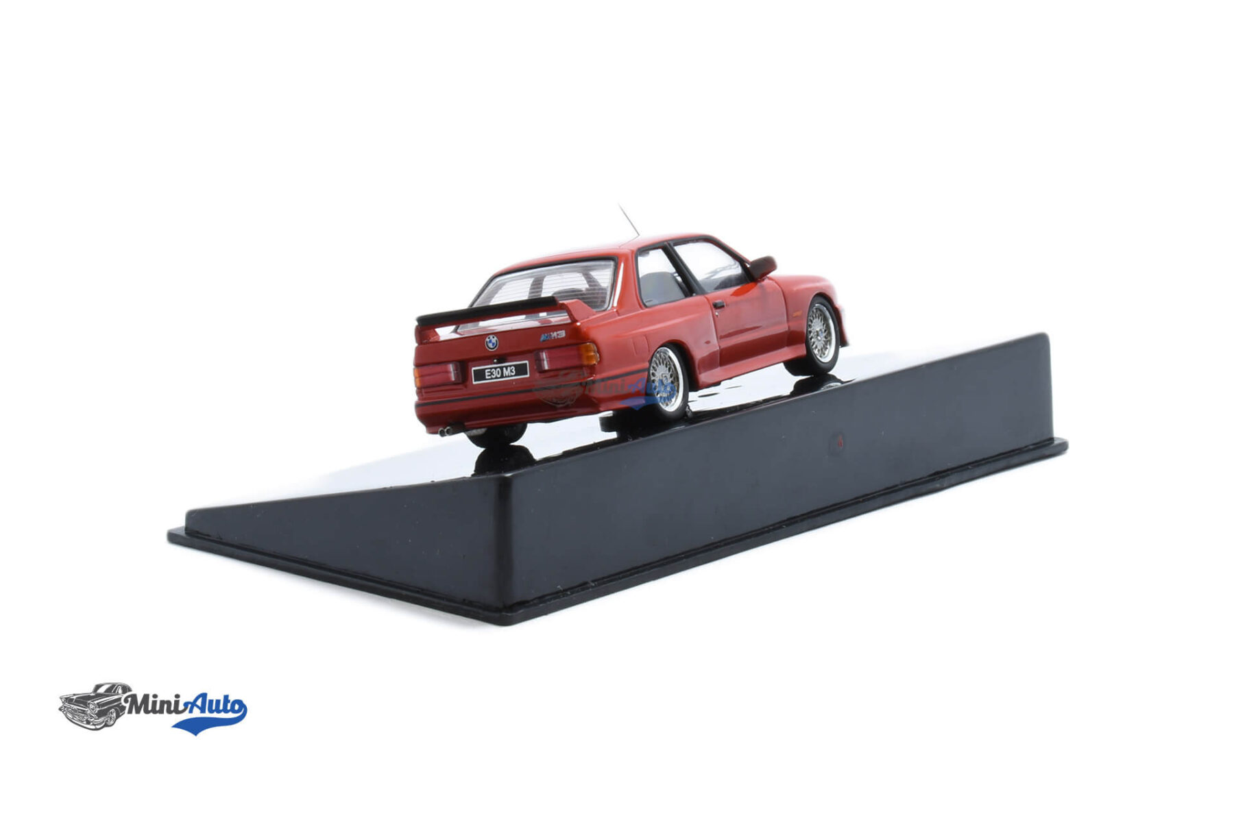 BMW M3 E30 - 1990 - Red - Image 2