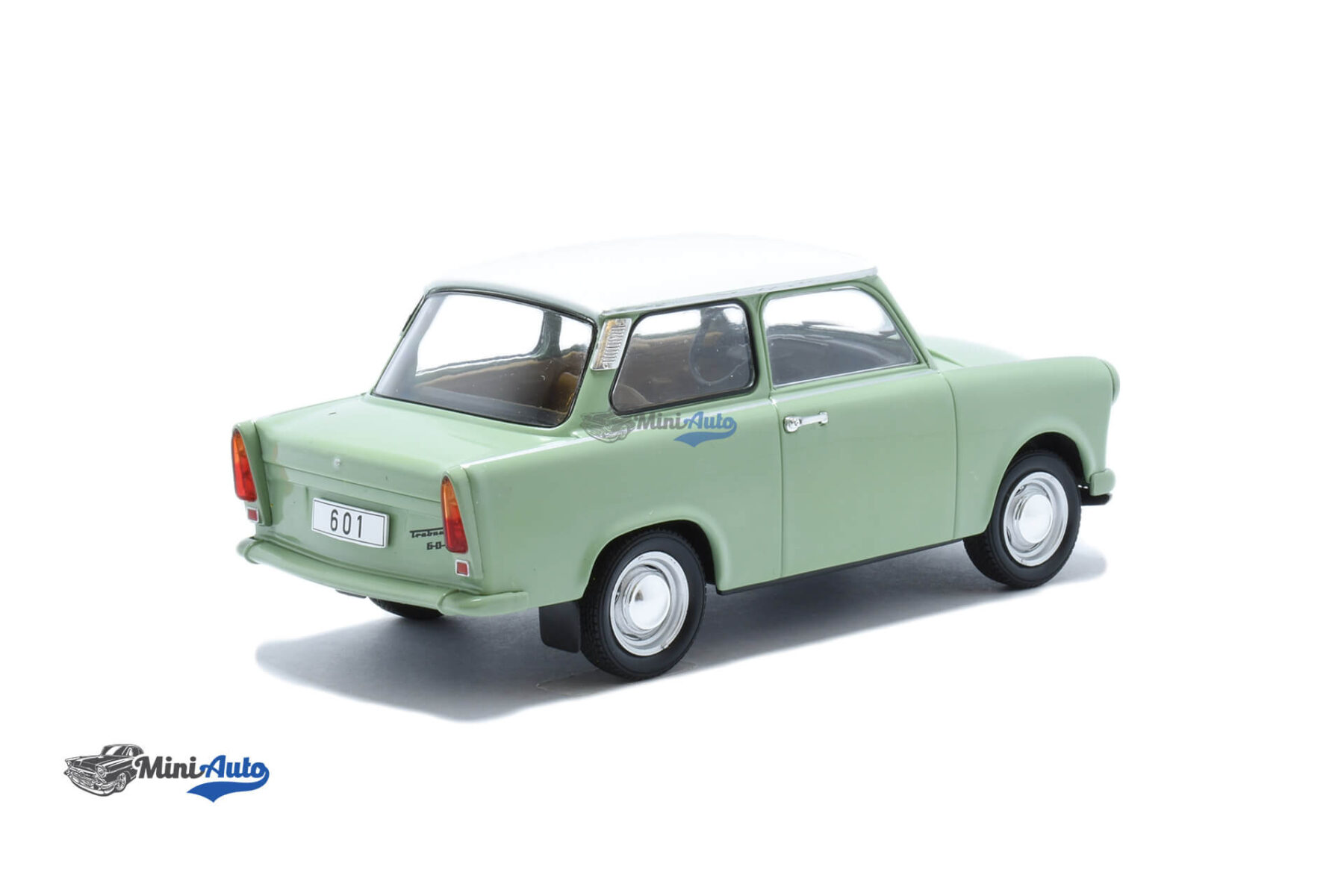 Trabant 601 - 1965 - Green - Image 2