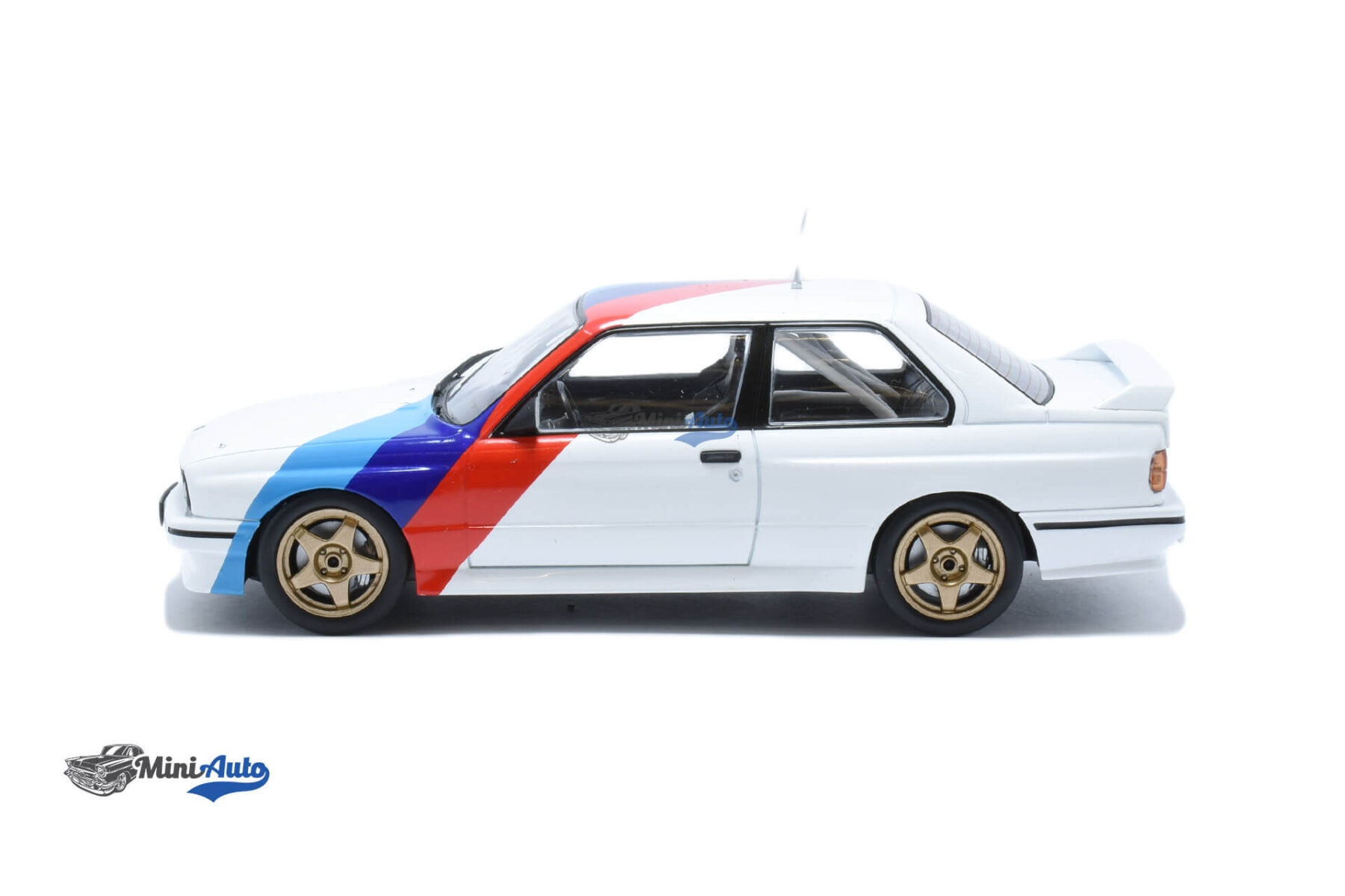 BMW M3 E30 - 1989 - White - Image 3