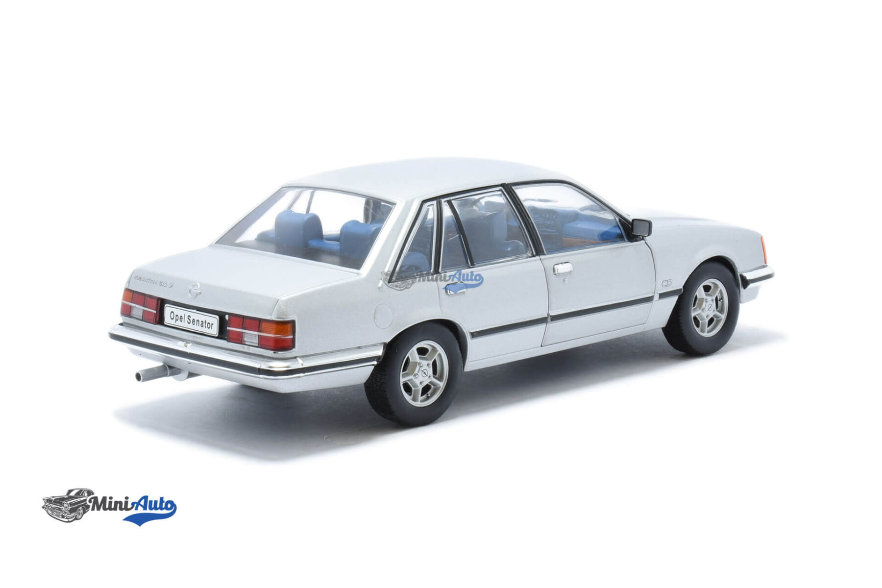 Opel Senator 3.0 - 1978 - Silver - Image 3