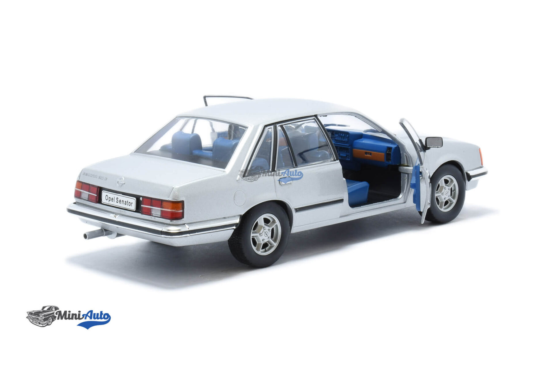 Opel Senator 3.0 - 1978 - Silver - Image 4