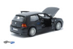 Volkswagen Golf IV R32 - 2002 - Black - Image 4