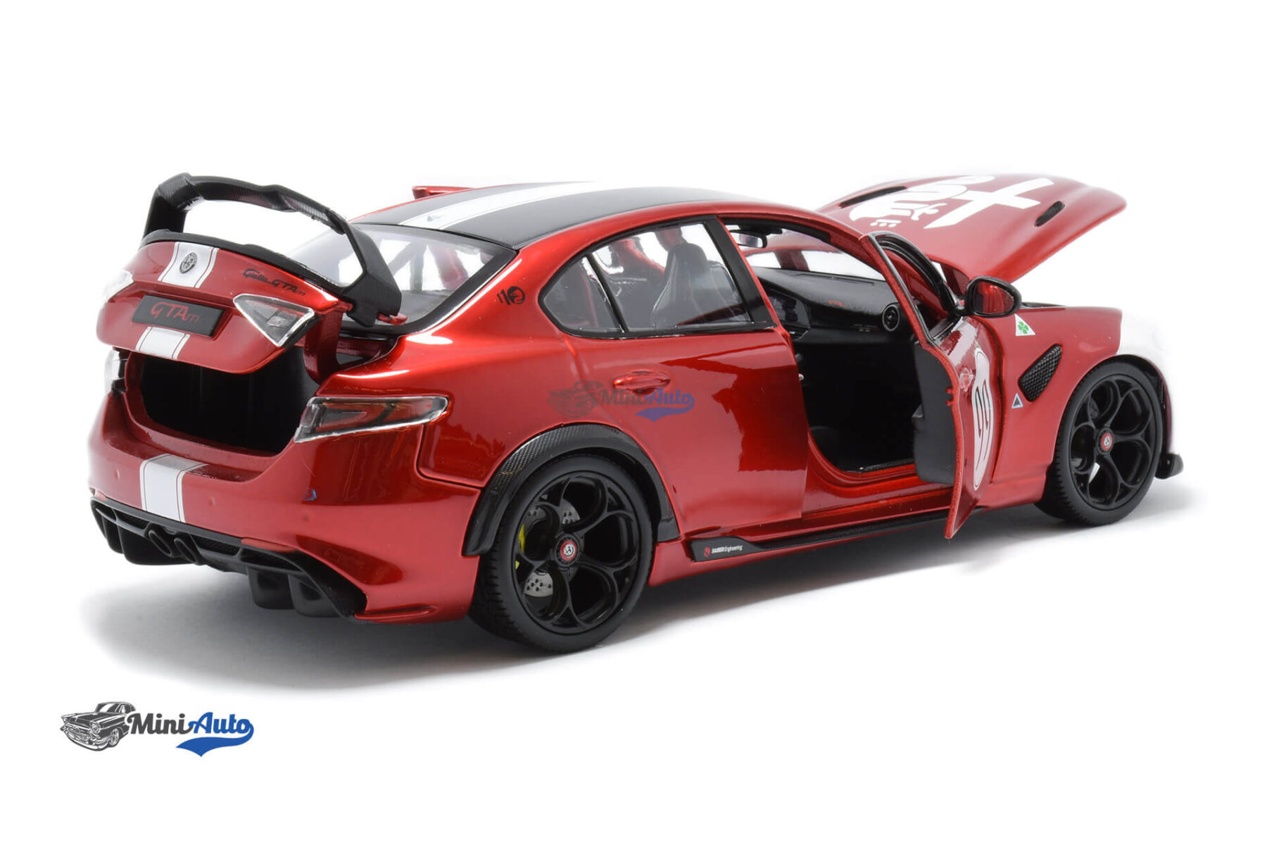 Alfa Romeo Giulia GTAm N99 - 2020 - Red - Image 4