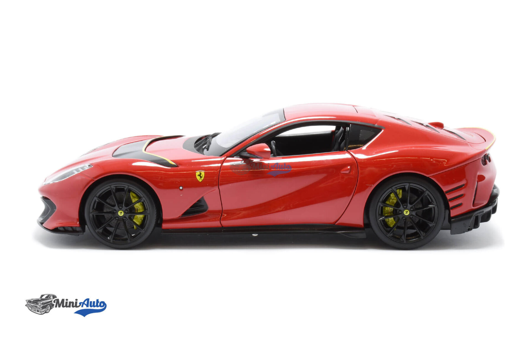 Ferrari 812 Competizione - 2021 - Red - Image 5
