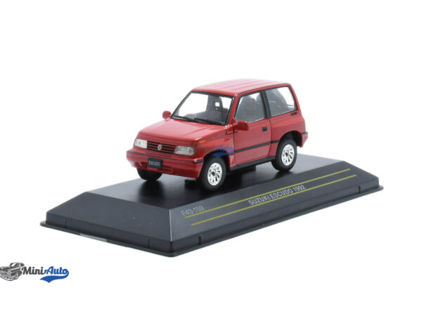 Suzuki Escudo - 1992 - Red