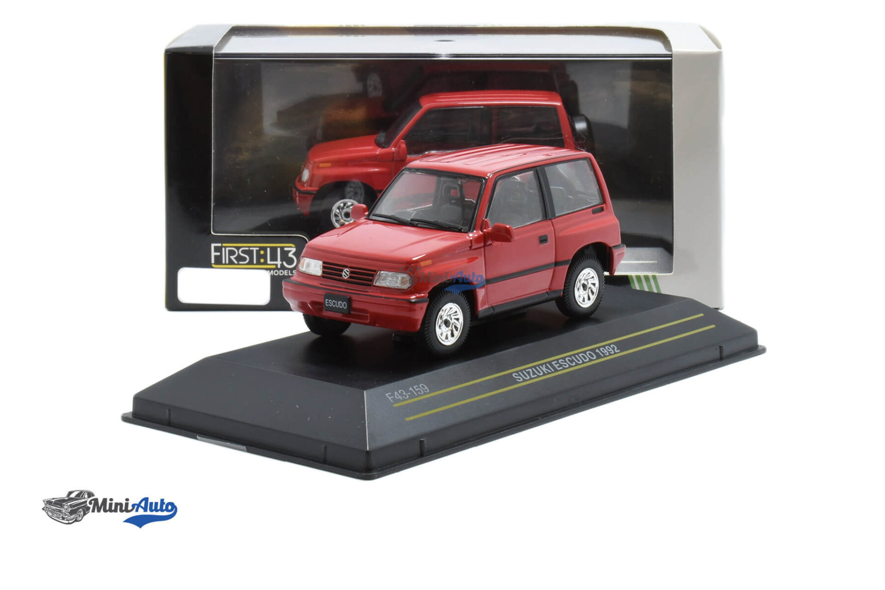 Suzuki Escudo - 1992 - Red - Image 4