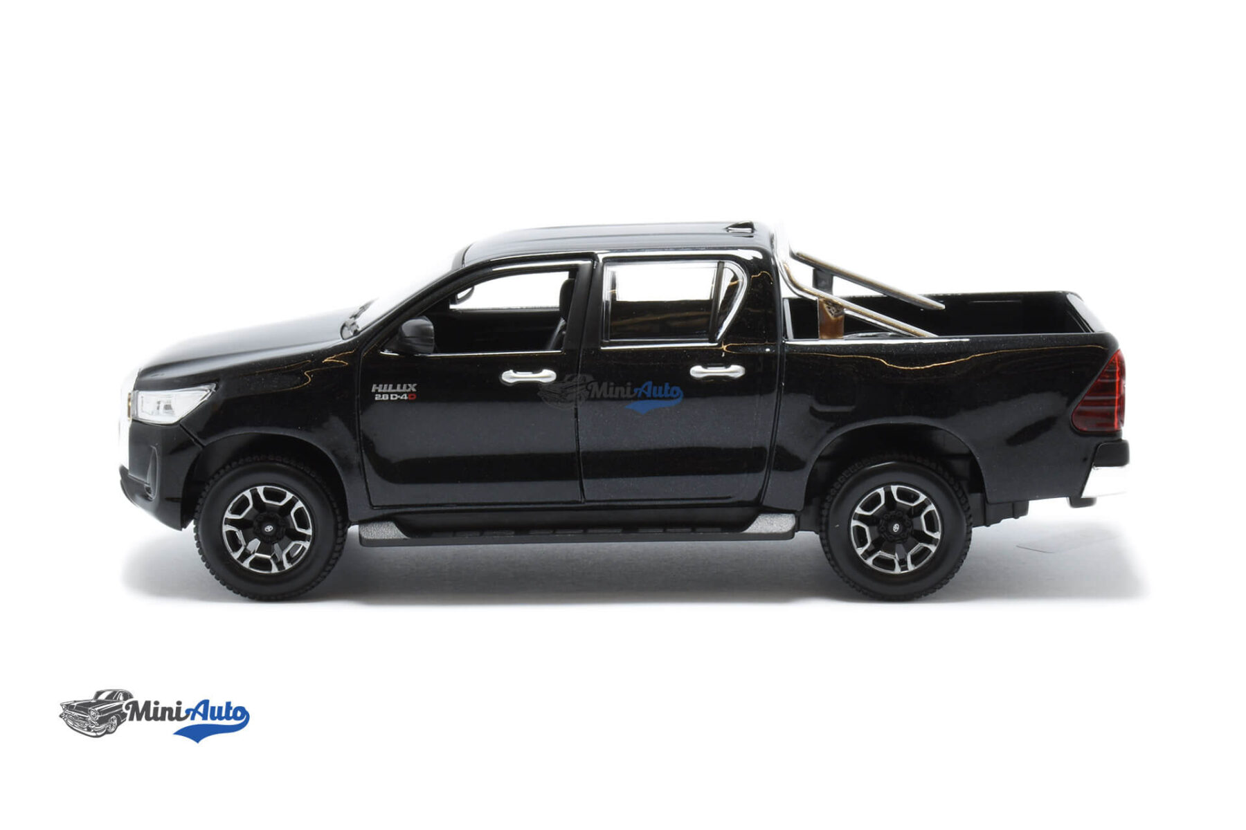 Toyota Hilux Pick-Up - 2021 - Black - Image 5